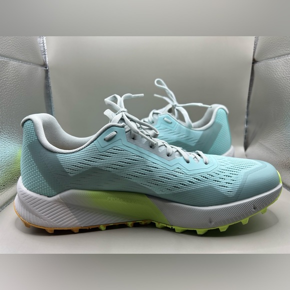 NEW adidas Outdoor Terrex Agravic Flow 2 - Size 10.5 Women's / 9.5 Men's - Picture 10 of 16